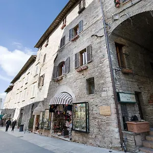 Hotel Properzio, Assise